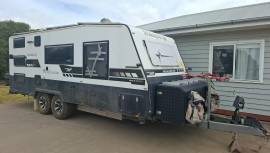 Titanium ss216 Hardcore Caravan